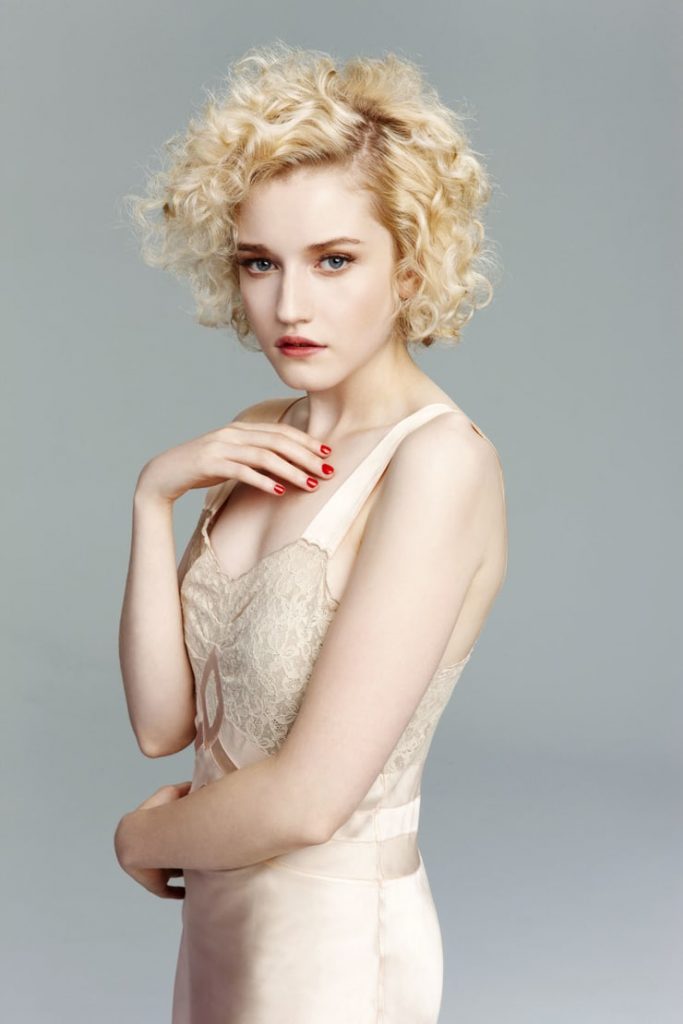 44 Sexy and Hot Julia Garner Pictures – Bikini, Ass, Boobs 6