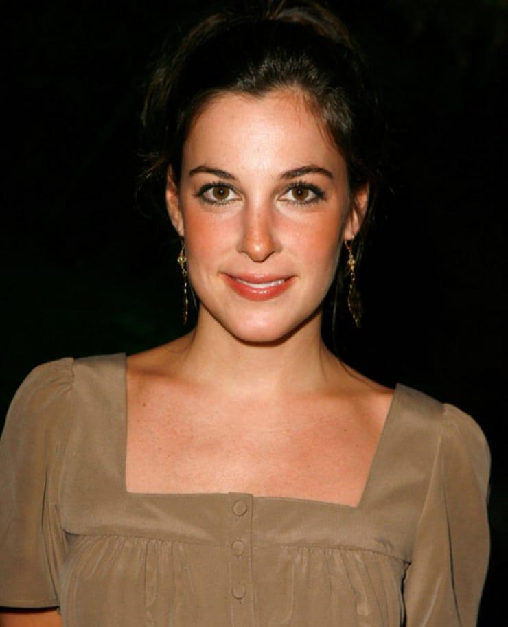 51 Hot Pictures Of Lindsay Sloane Which Demonstrate She Is The Hottest Lady On Earth 9