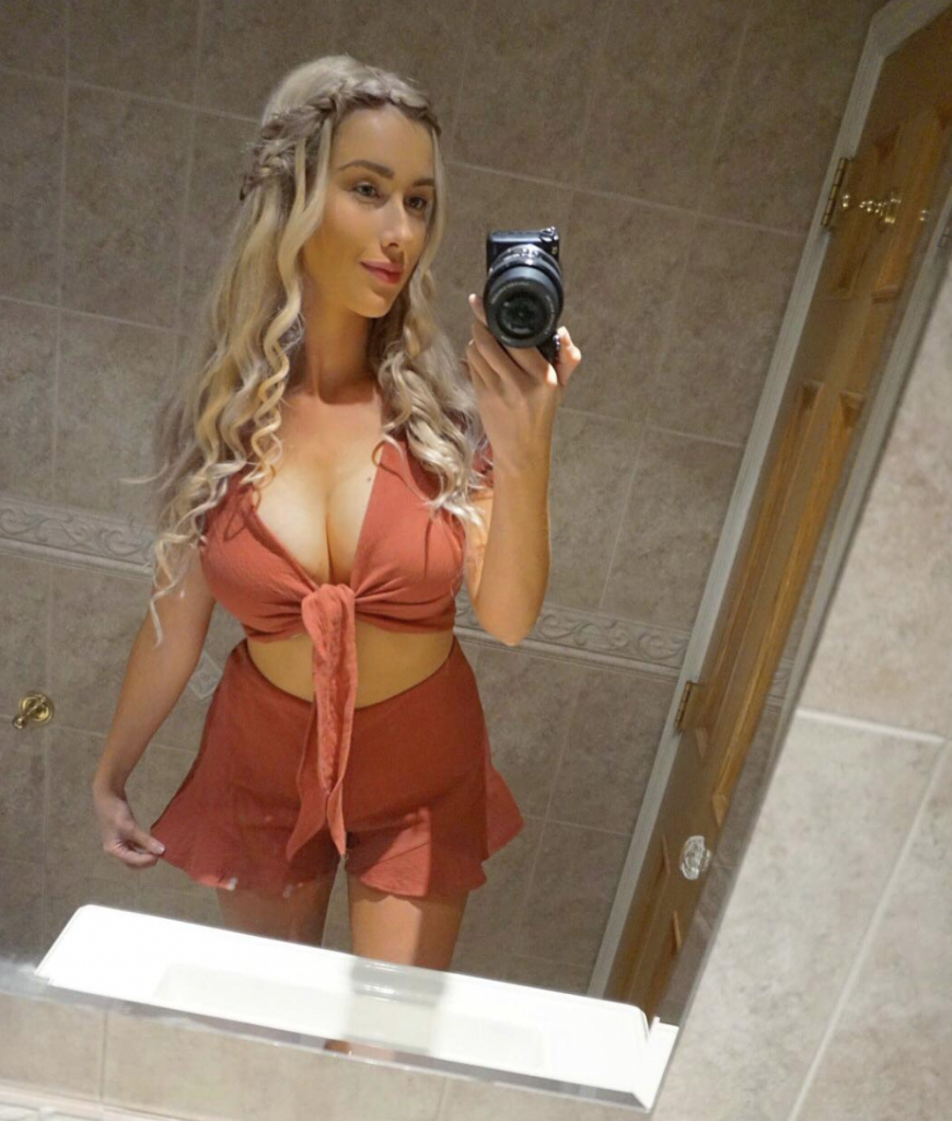48 Sexy and Hot Noelle Foley Pictures – Bikini, Ass, Boobs 46