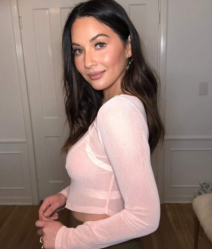 61 Hottest Olivia Munn’s Big Ass Pictures Reveal Her Majestic Booty 9