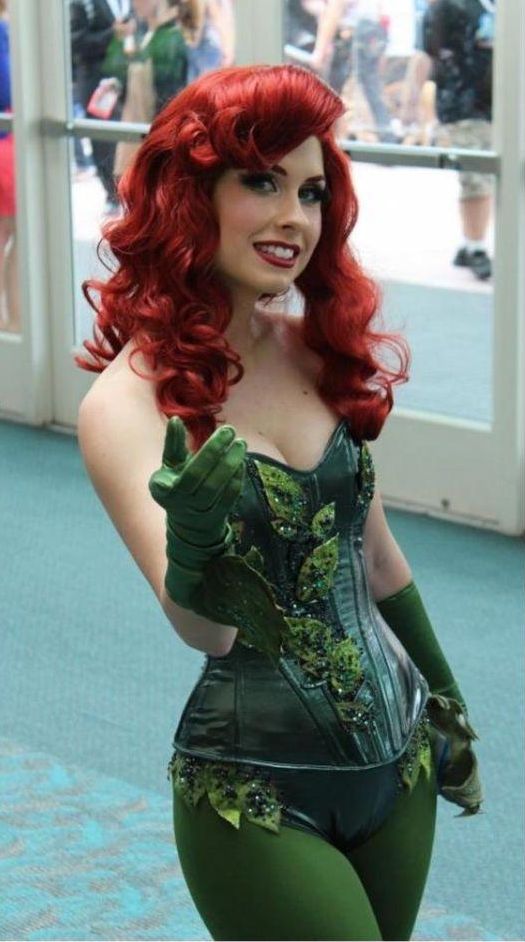 50+ Hot Pictures Of Poison Ivy – One Of The Most Beautiful Batman’s Villain 3