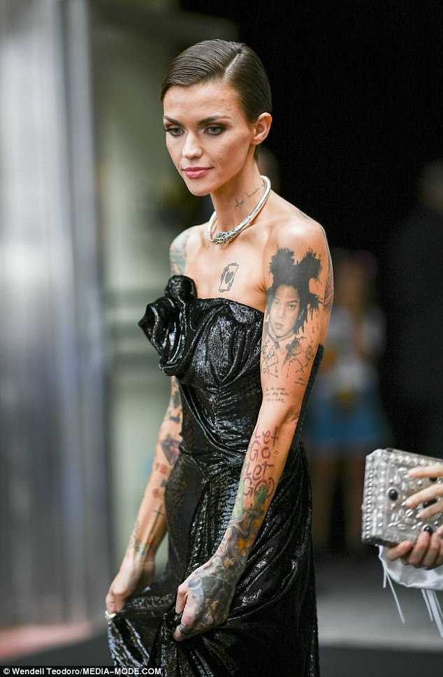 70+ Hot Pictures Of Ruby Rose – Batgirl In Arrowverse And Orange Is The New Black Star. 84
