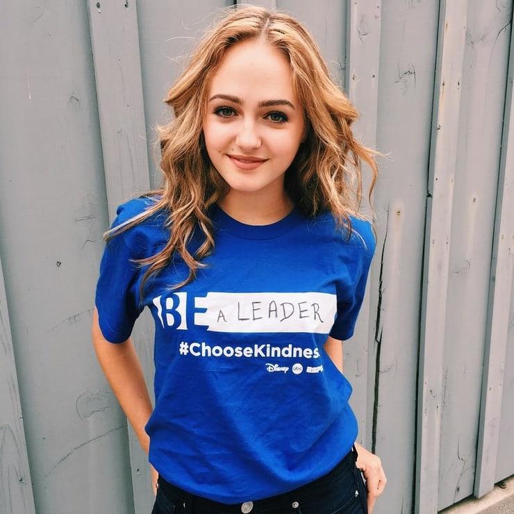 51 Hot Pictures Of Sophie Reynolds That Will Fill Your Heart With Joy A Success 6