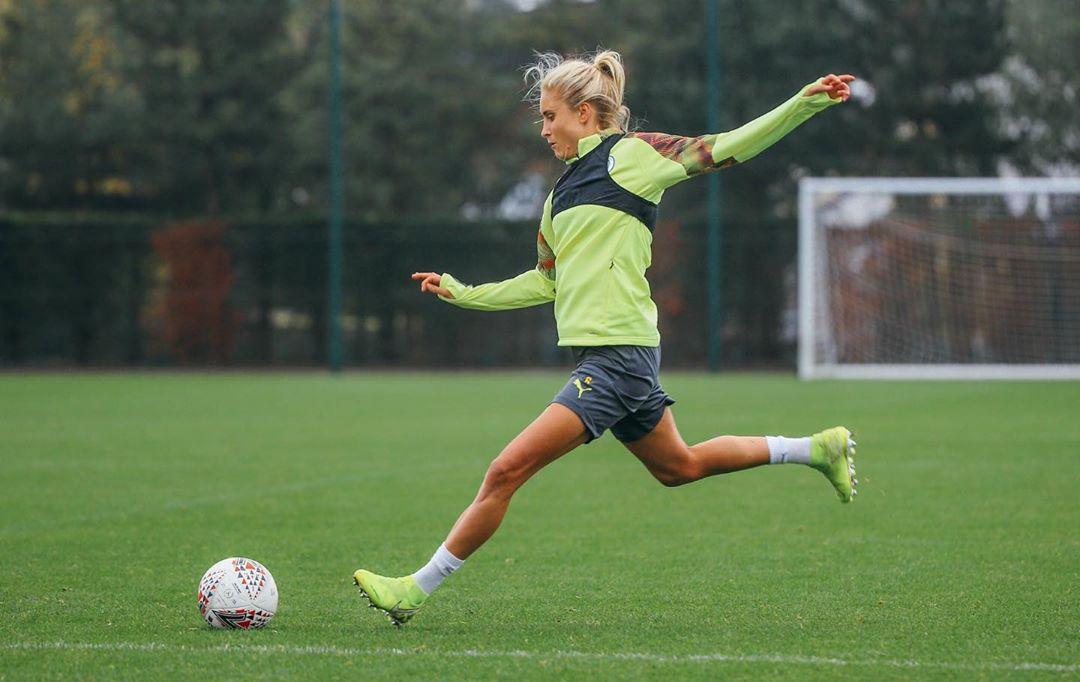 51 Hot Pictures Of Steph Houghton Will Heat Up Your Blood With Fire And Energy For This Sexy Diva 9