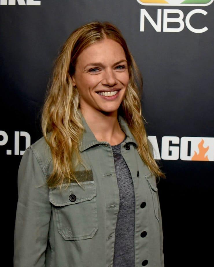 60+ Hottest Tracy Spiridakos Big Boobs Pictures Which Will Make You Swelter All Over 46