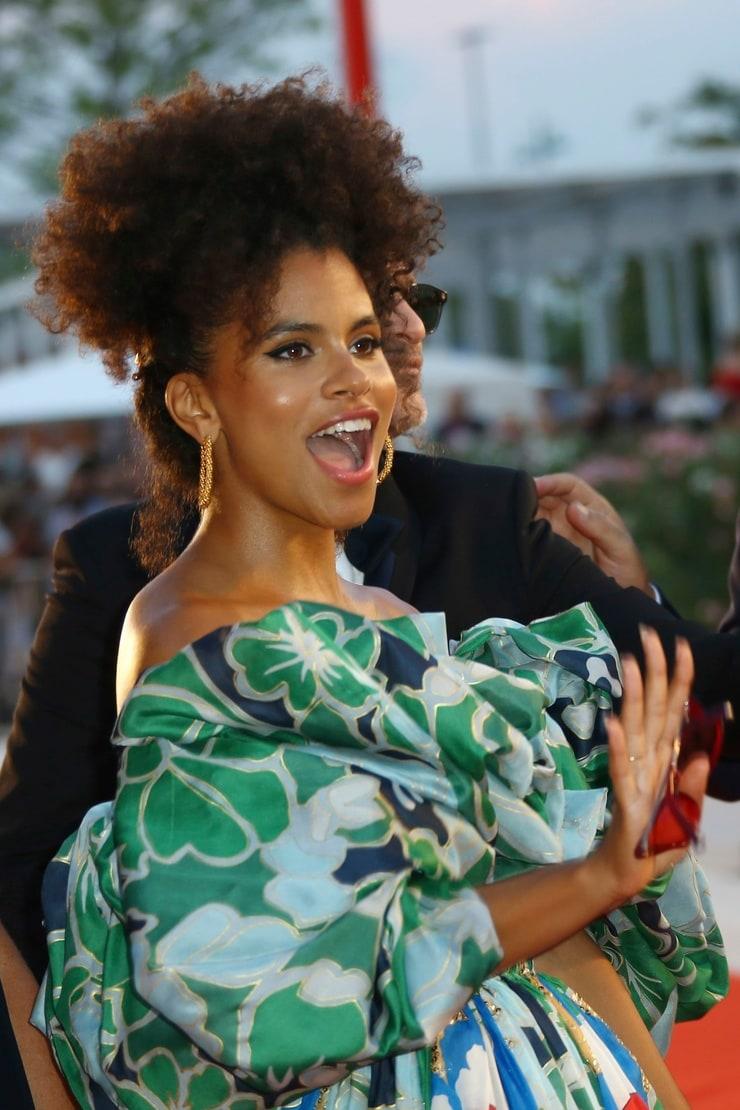 60+ Sexy Zazie Beetz Boobs Pictures Are Absolutely Mouth-Watering 47