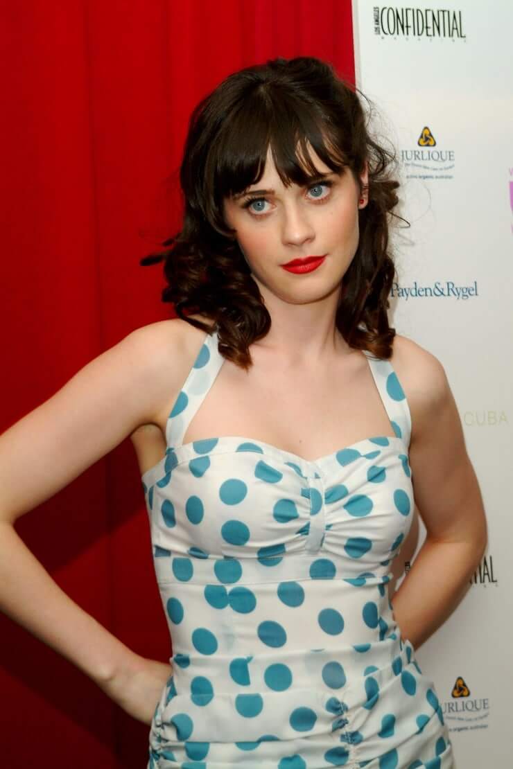 70+ Hot Pictures Of Zooey Deschanel Are Here To Make Your Day Awesome 146