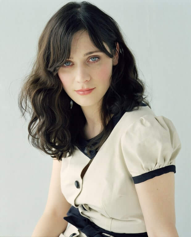 70+ Hot Pictures Of Zooey Deschanel Are Here To Make Your Day Awesome 24