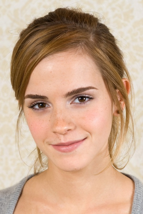 hqcelebritiescom:Emma Watson 11000 High Quality Pictures
11000... 8