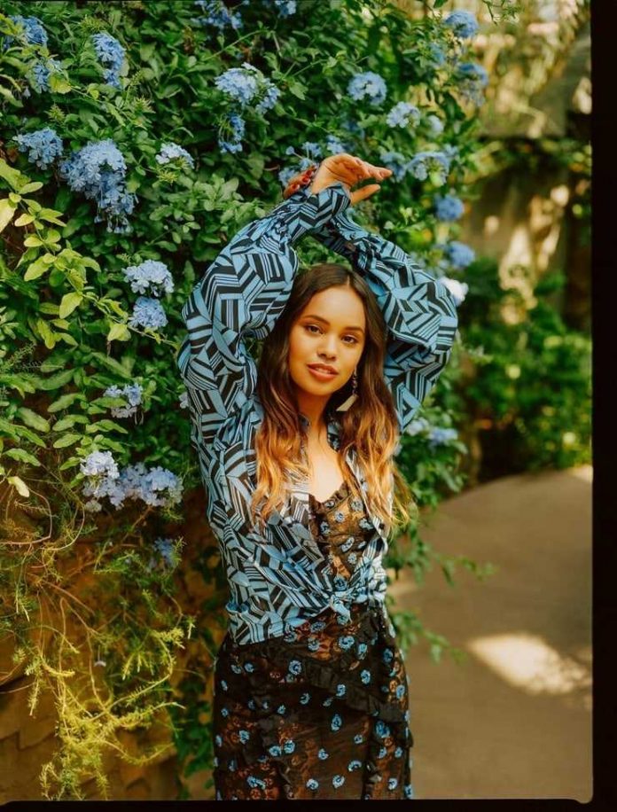 41 Alisha Boe Nude Pictures Can Make You Submit To Her Glitzy Looks 21