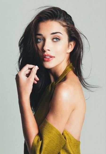 51 Amy Jackson Nude Pictures Will Make You Crave For More 40
