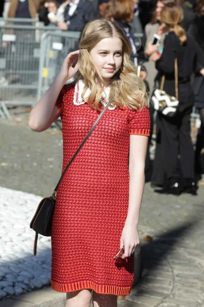 Angourie Rice hot picture (2)