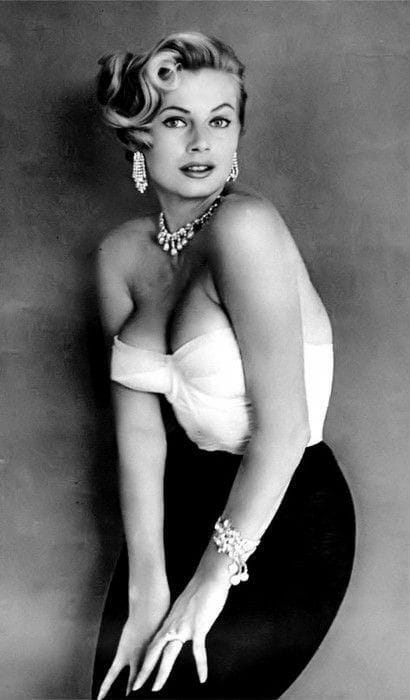 51 Sexy Anita Ekberg Boobs Pictures Which Will Make You Slobber For Her 36