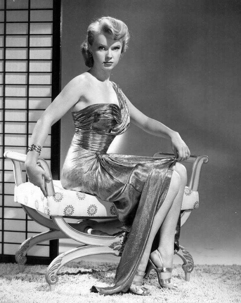 Anne Francis sexy pictures.