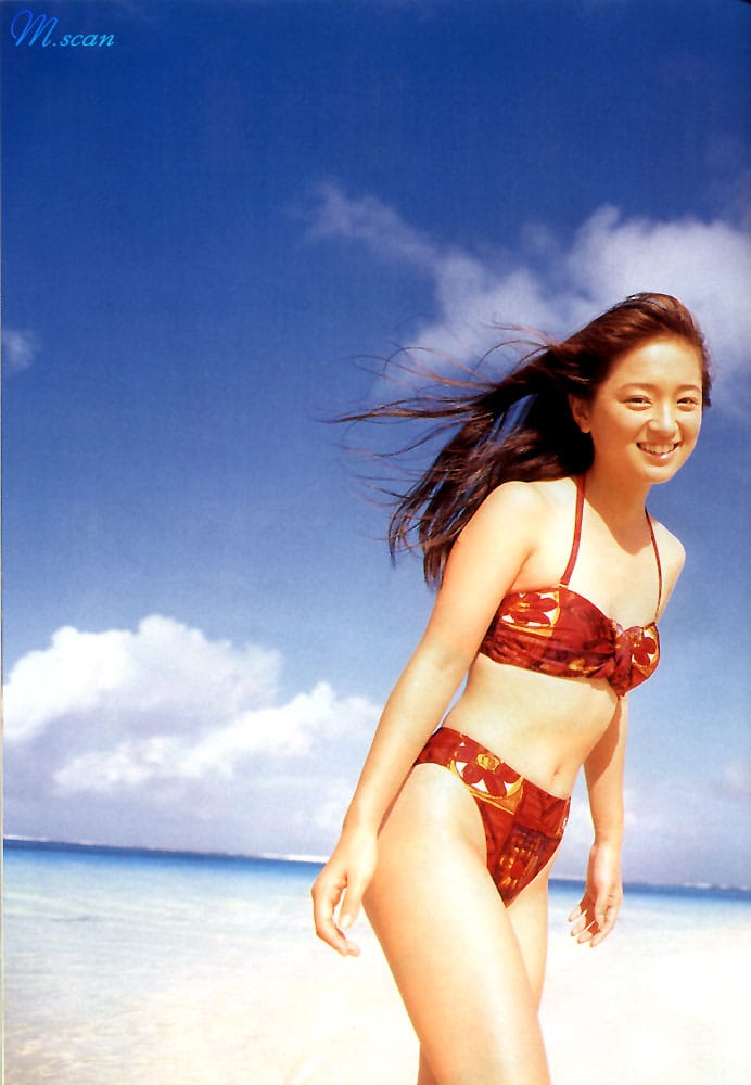 Ayumi Hamasaki topless