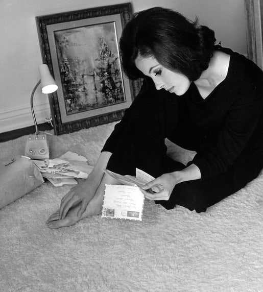 51 Hottest Barbara Parkins Big Butt Pictures Are Simply Excessively Enigmatic 13