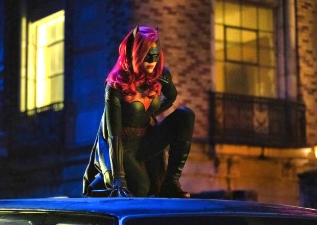 44 Hot Pictures Of Batwoman Demonstrate That She Is A Gifted Individual 13
