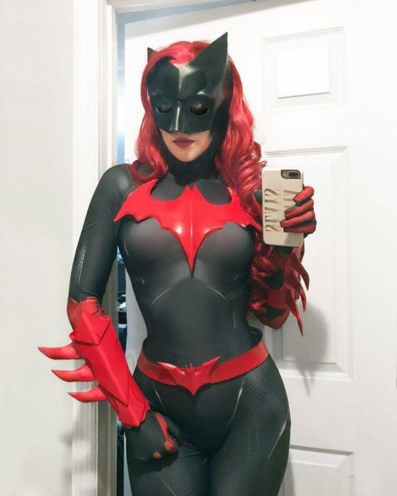 44 Hot Pictures Of Batwoman Demonstrate That She Is A Gifted Individual 3