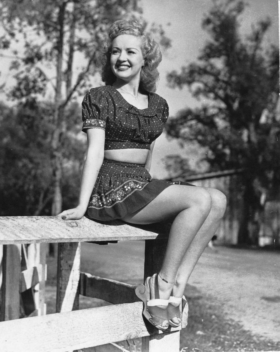 Betty Grable feet pictures