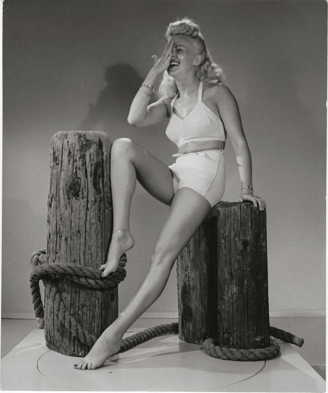 Betty Grable hot loook