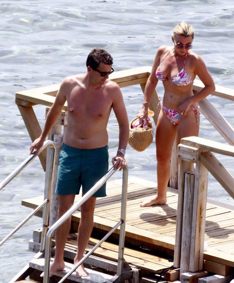 Billie Faiers Spends Summer Holiday In Ibiza 3