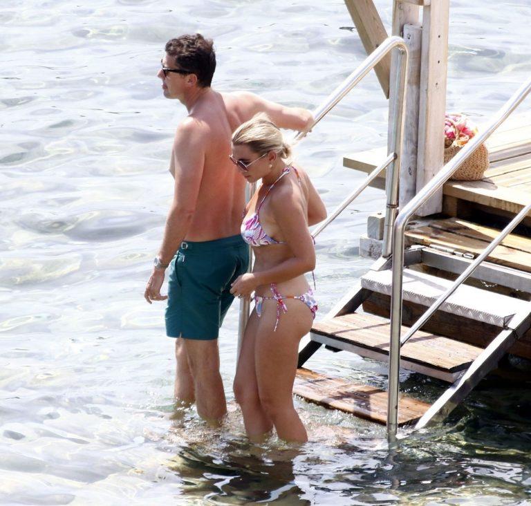 Billie Faiers Spends Summer Holiday In Ibiza 5