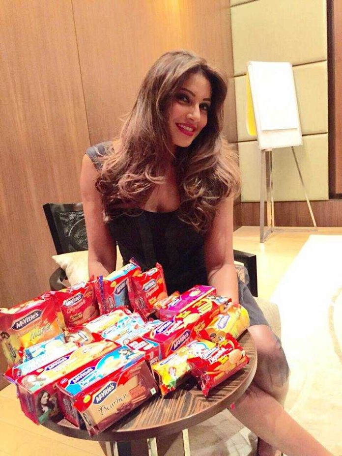 51 Hottest Bipasha Basu Big Butt Pictures Will Induce Passionate Feelings for Her 65