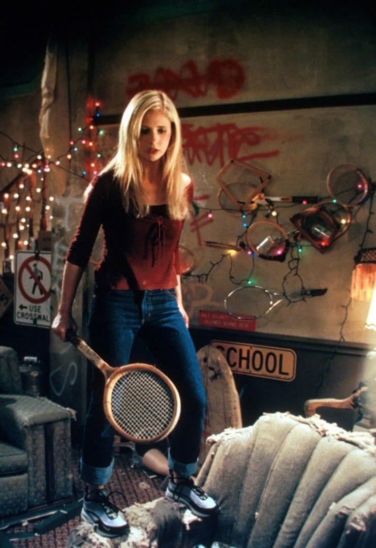 51 Hot Pictures Of Buffy Summers Showcase Her As A Capable Entertainer 120