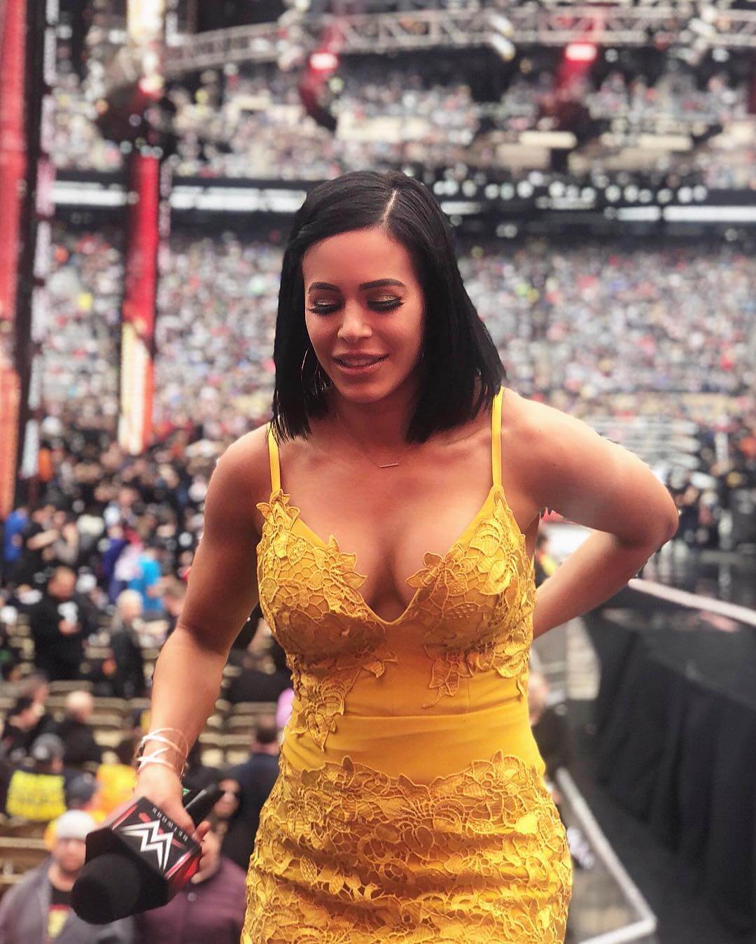 Charly Caruso hot cleavage