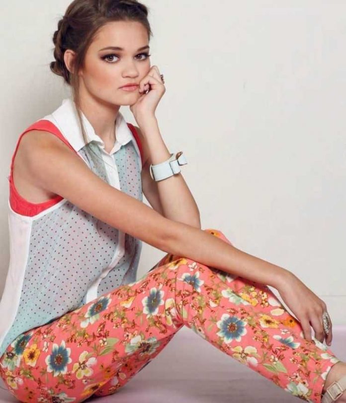 49 Ciara Bravo Nude Pictures That Make Her A Symbol Of Greatness 17