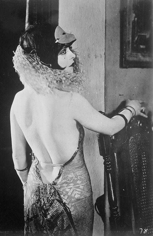 51 Sexy Clara Bow Boobs Pictures That Will Make You Begin To Look All Starry Eyed At Her 350