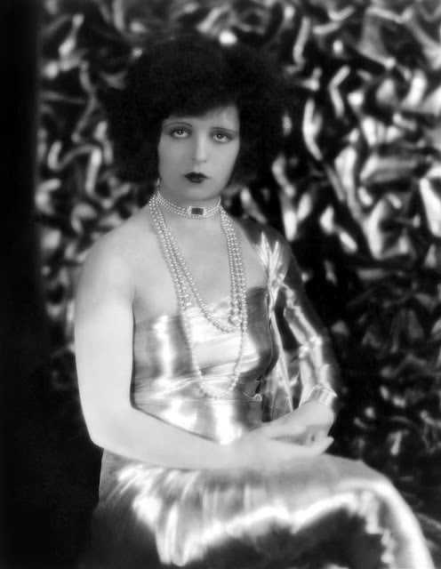 51 Sexy Clara Bow Boobs Pictures That Will Make You Begin To Look All Starry Eyed At Her 34