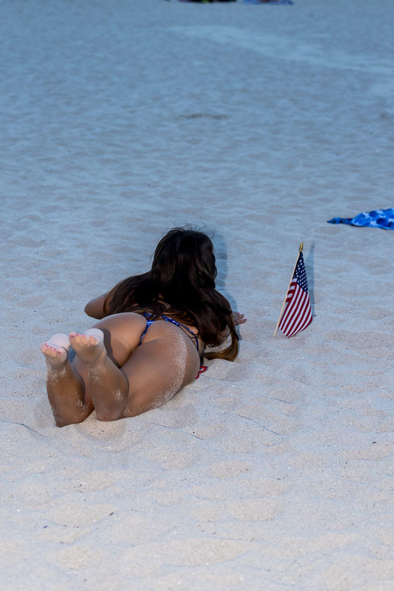 American Bikini babe Claudia Romani honours 4th July as she poses in a bikini on South Beach 83