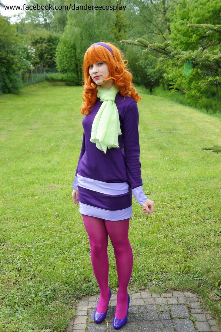 70+ Hot Pictures Of Daphne Blake From Scooby Doo Which Are Sure to Catch Your Attention 29