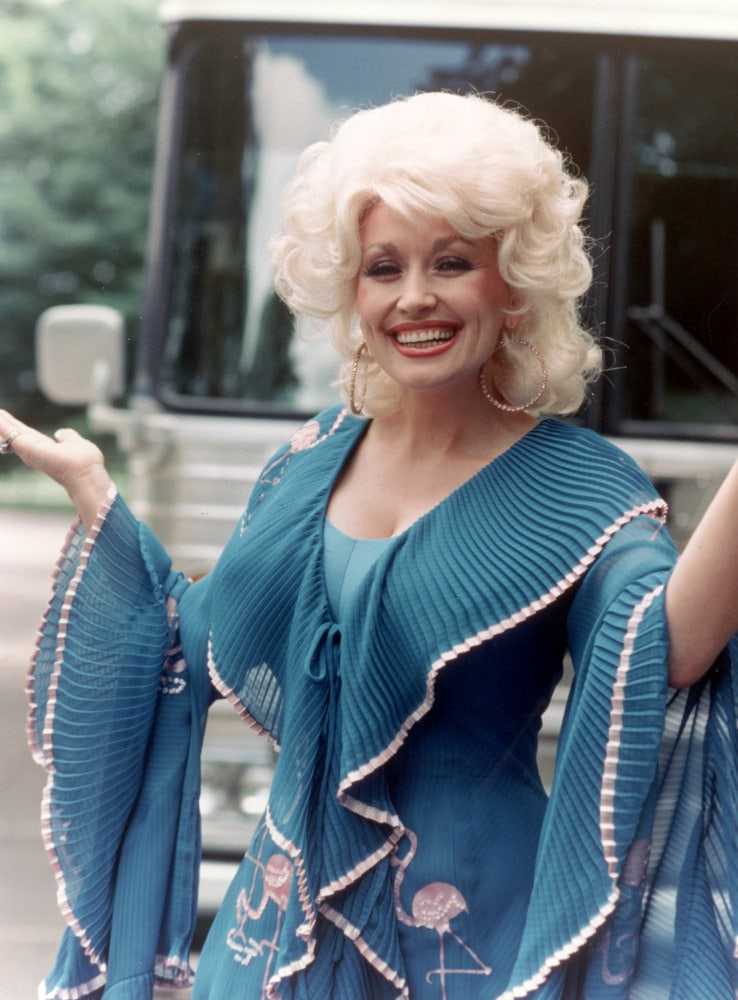 51 Hottest Dolly Parton Big Butt Pictures That Are Sure To Make You Her Most Prominent Admirer 199