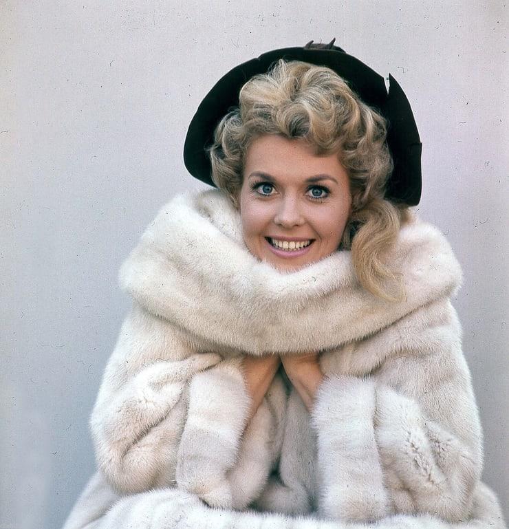 42 Donna Douglas Nude Pictures Are Sure To Keep You At The Edge Of Your Seat 695