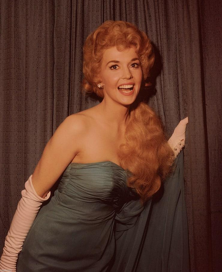 42 Donna Douglas Nude Pictures Are Sure To Keep You At The Edge Of Your Seat 14