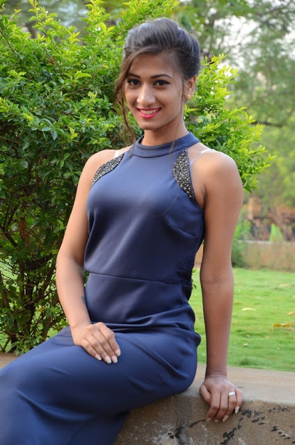 Telugu Actress Geethika Latest Photos Stills 4