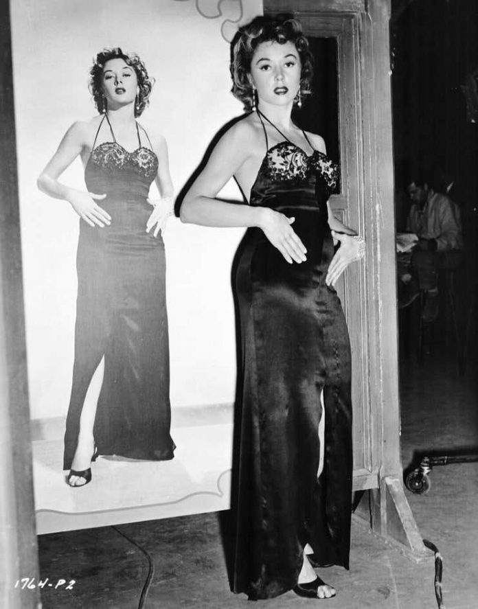 51 Gloria Grahame Nude Pictures That Are Appealingly Attractive 21