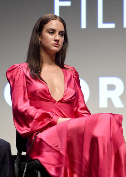 47 Grace Van Patten Nude Pictures That Are Sure To Put Her Under The Spotlight 8
