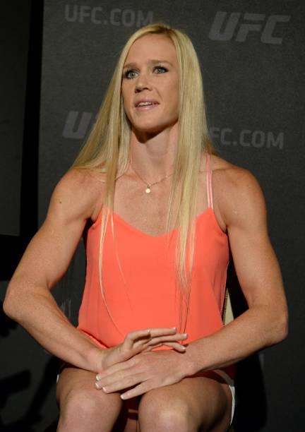 39 Holly Holm Nude Pictures Which Will Make You Give Up To Her Inexplicable Beauty 31
