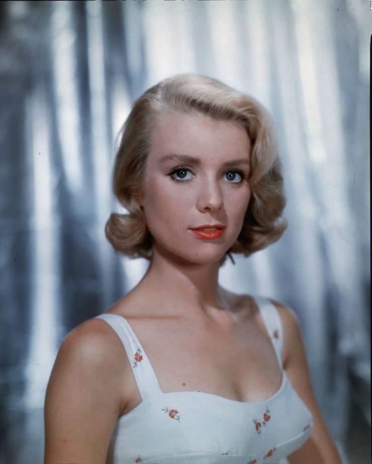 Inger Stevens sexy pictures