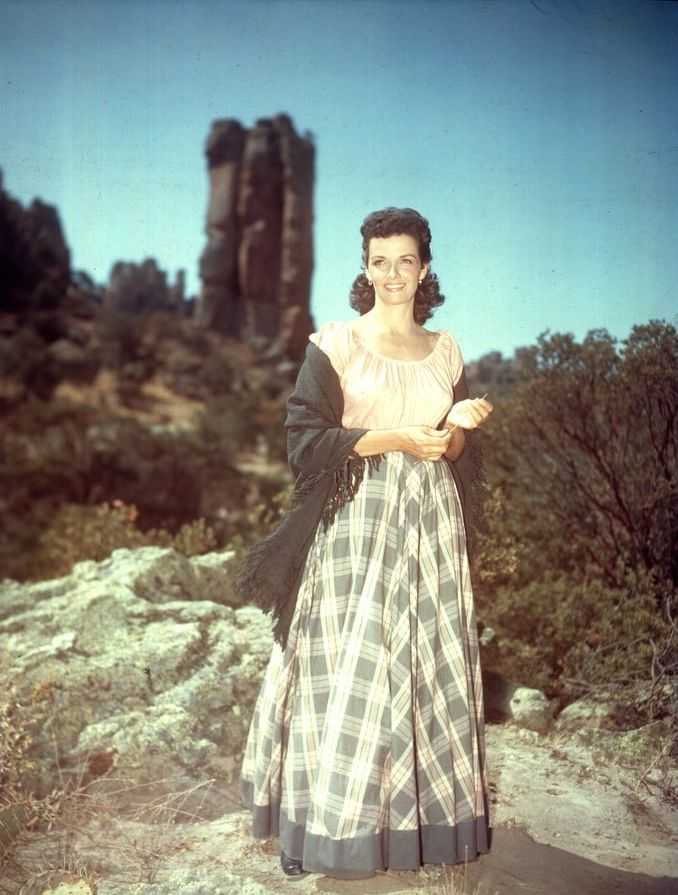 51 Sexy Jane Russell Boobs Pictures Showcase Her Ideally Impressive Figure 305