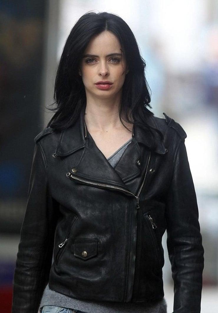 47 Hot Pictures Of Jessica Jones Which Are Incredibly Bewitching 34