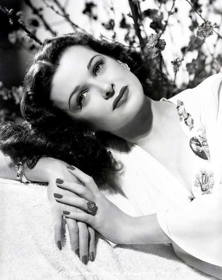 51 Sexy Joan Bennett Boobs Pictures Reveal Her Lofty And Attractive Physique 10