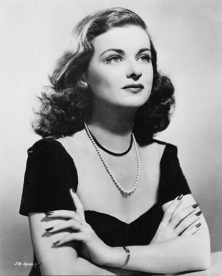 51 Sexy Joan Bennett Boobs Pictures Reveal Her Lofty And Attractive Physique 9