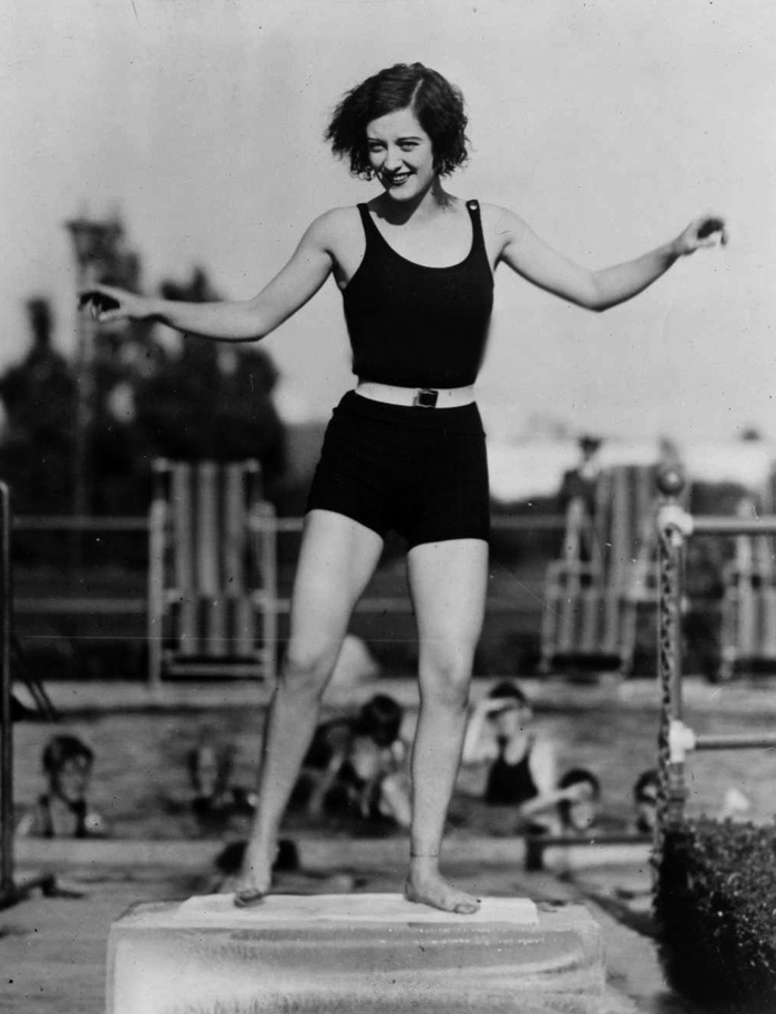 49 Joan Crawford Nude Pictures That Are Sure To Put Her Under The Spotlight 27