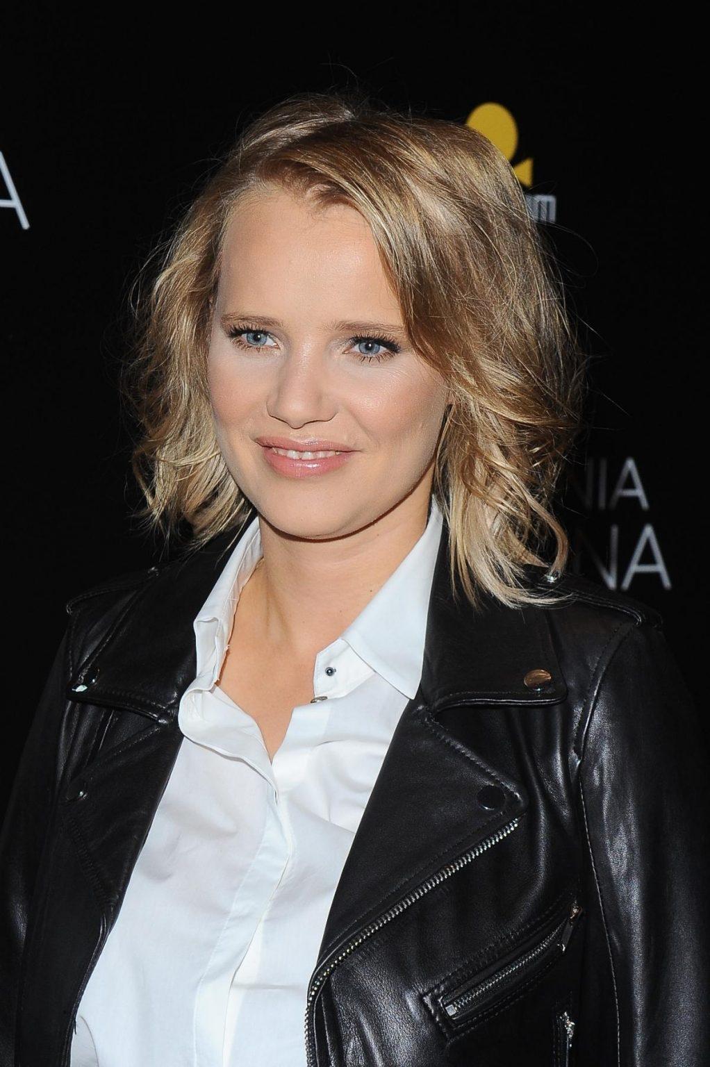51 Sexy Joanna Kulig Boobs Pictures Are Going To Perk You Up 10