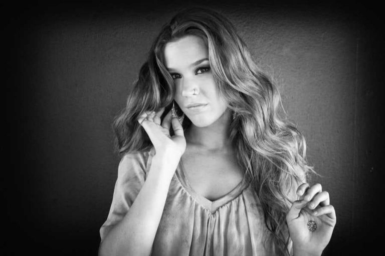 46 Joss Stone Nude Pictures Will Drive You Frantically Enamored With This Sexy Vixen 11