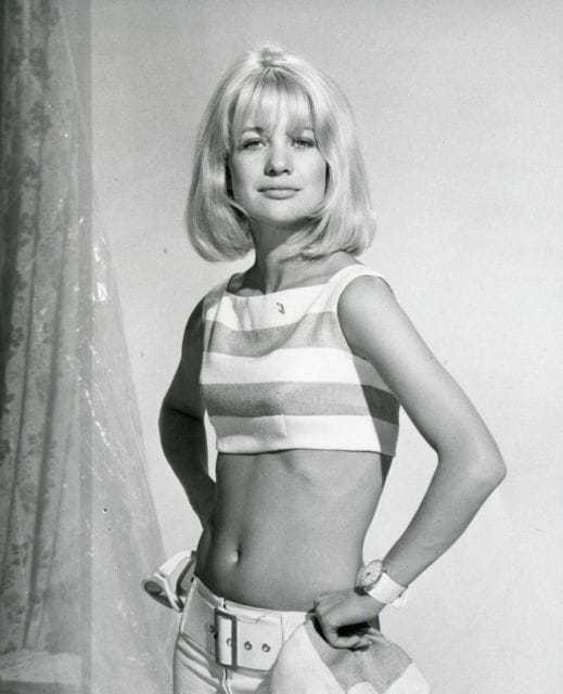 49 Judy Geeson Nude Pictures Brings Together Style, Sassiness And Sexiness 2
